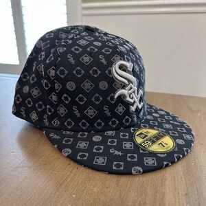 Vintage Chicago White Sox Hat Cap Fitted New Era Size 7 7/8 New Era 59Fifty USA